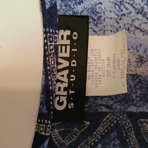 Graver Studio sleeveless blouse - Picture 2 of 4